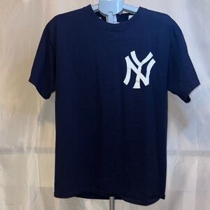 NY Yankees DiMaggio T-Shirt with Iconic White Logo